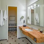 Ξενοδοχείο Domicil 4*