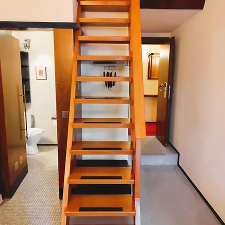 Hotel Domicil 4*