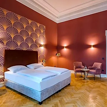 Domicil Hotel 4*